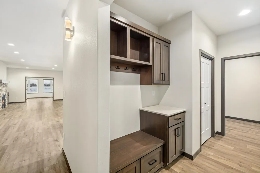 927 Maple Street Kindred, ND 58051