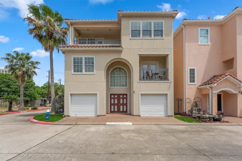 6107 S Arrowana Lane