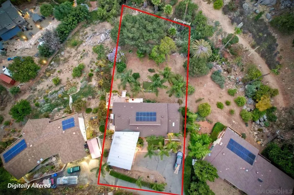 4807 Sunrise Valley Dr El Cajon, CA 92020