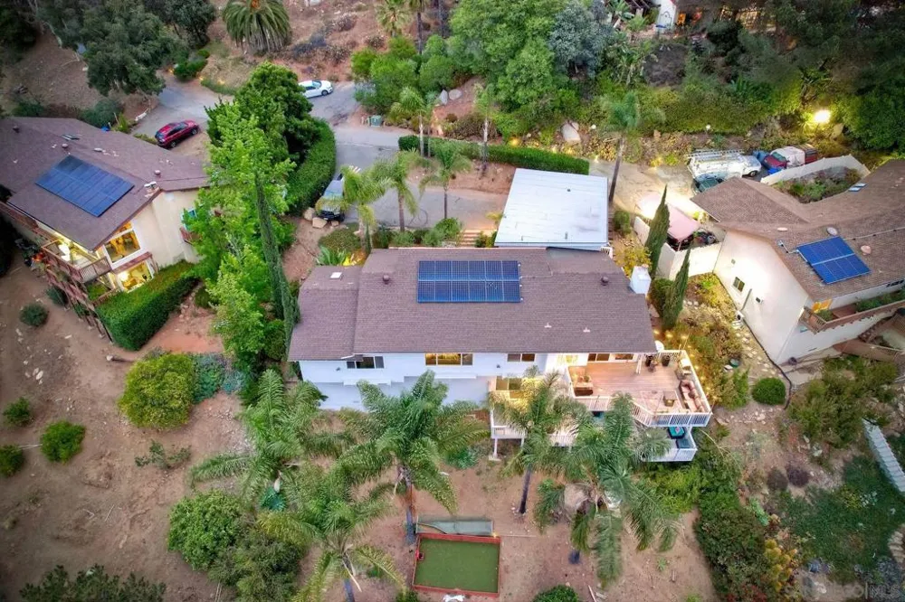 4807 Sunrise Valley Dr El Cajon, CA 92020