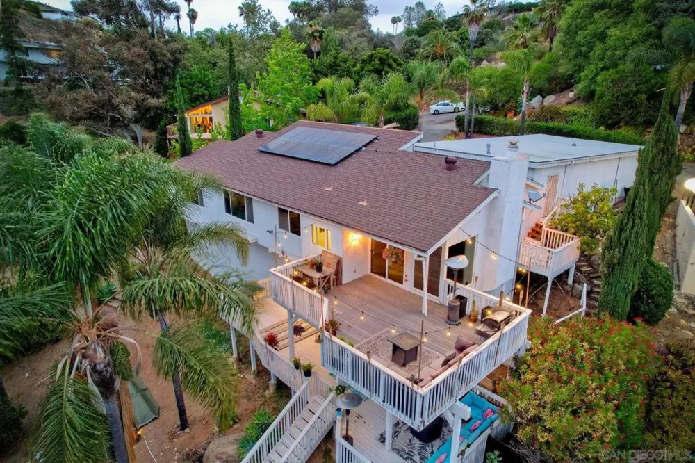 4807 Sunrise Valley Dr El Cajon, CA 92020