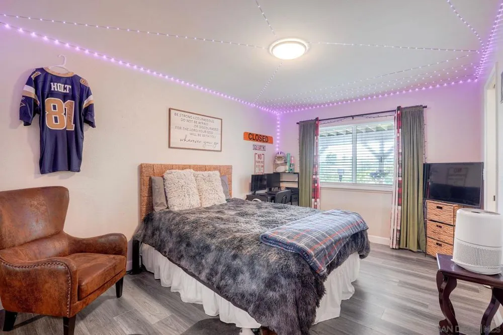 4807 Sunrise Valley Dr El Cajon, CA 92020