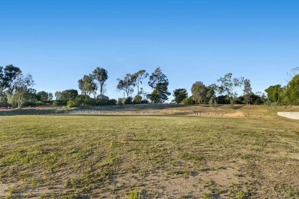 5281 La Glorieta Rancho Santa Fe, CA 92067