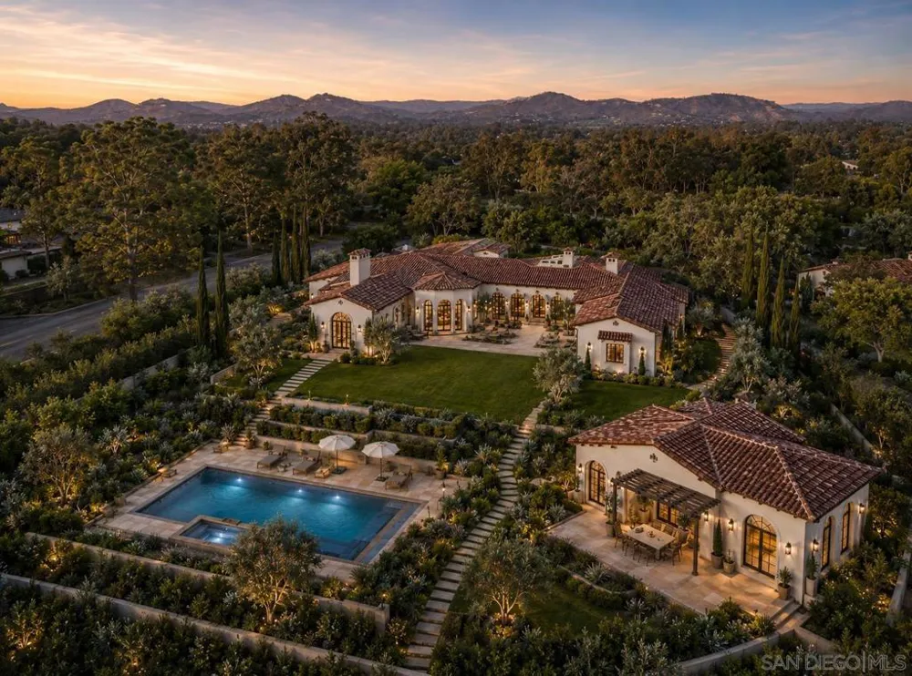 5281 La Glorieta Rancho Santa Fe, CA 92067