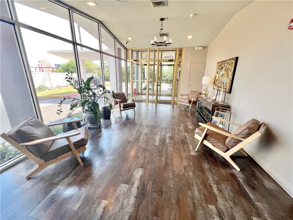 715 S Upper Broadway Street #205 Corpus Christi, TX 78401