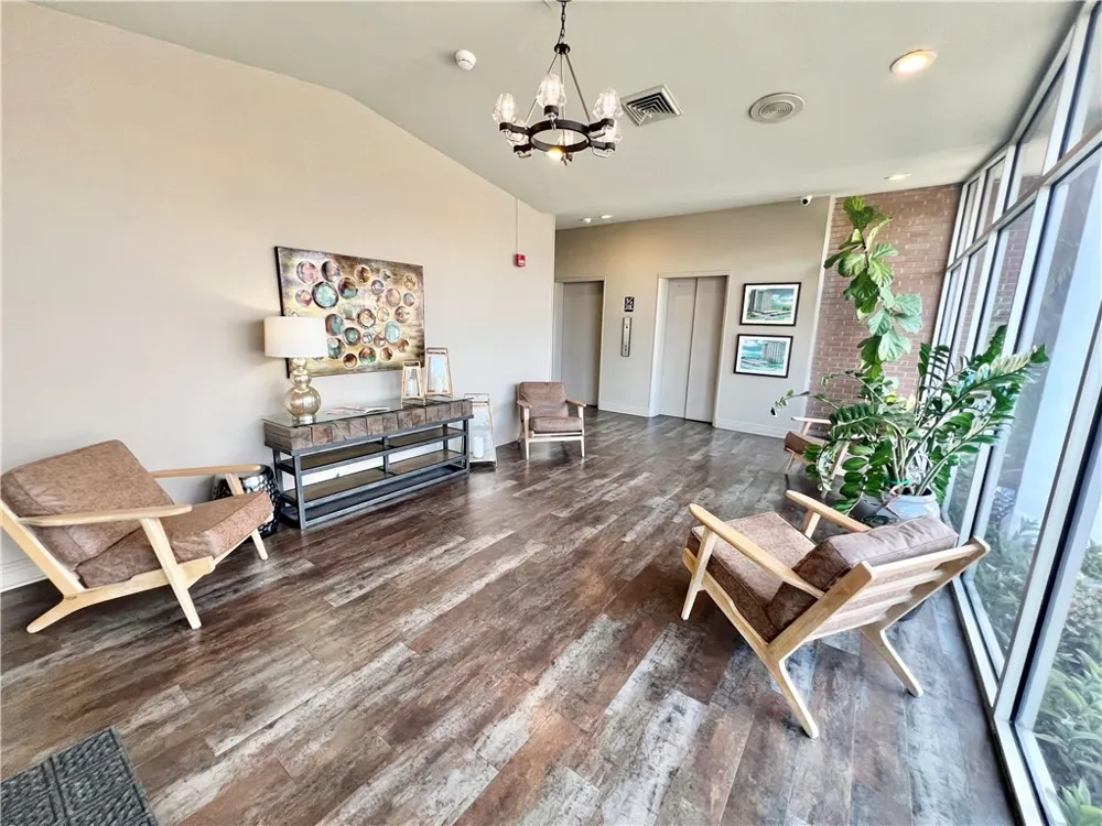 715 S Upper Broadway Street #205 Corpus Christi, TX 78401