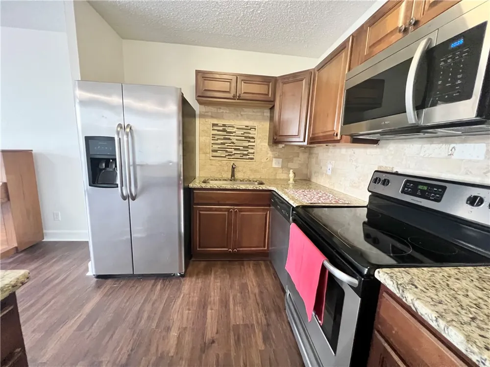 715 S Upper Broadway Street #205 Corpus Christi, TX 78401