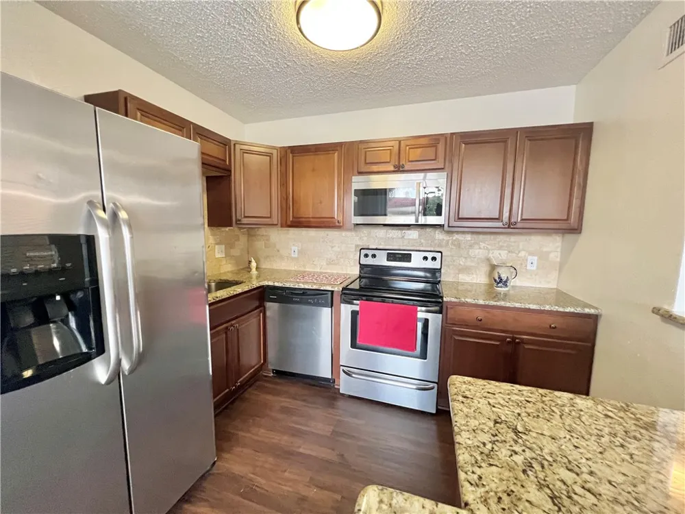 715 S Upper Broadway Street #205 Corpus Christi, TX 78401