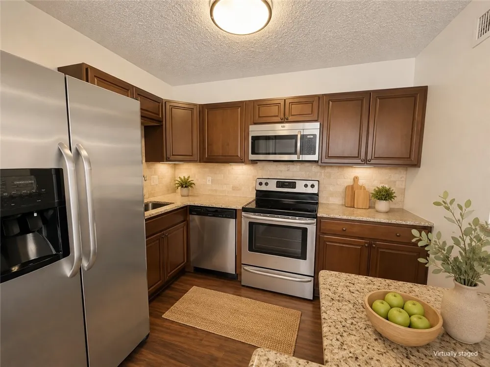 715 S Upper Broadway Street #205 Corpus Christi, TX 78401