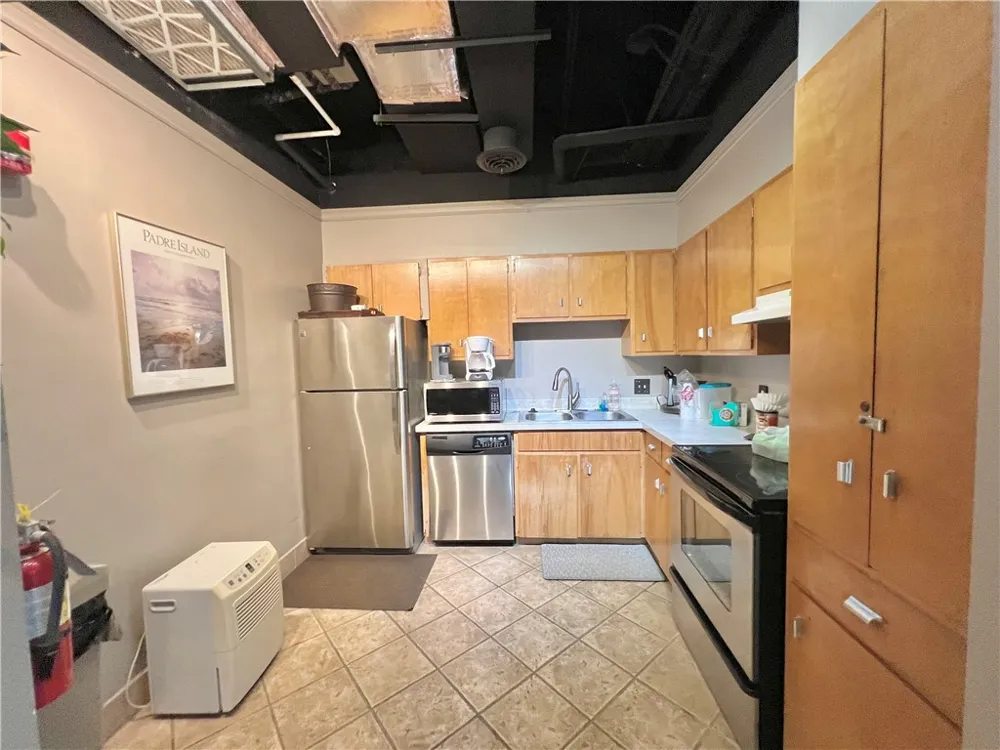 715 S Upper Broadway Street #205 Corpus Christi, TX 78401
