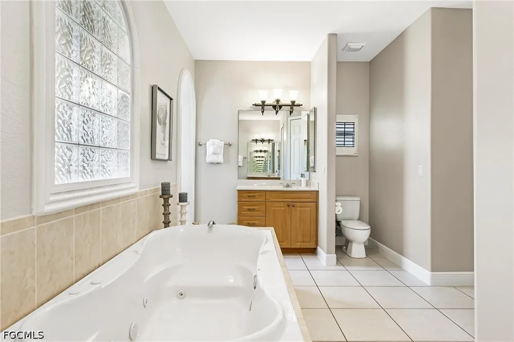 SW 42nd Lane Cape Coral, FL 33914