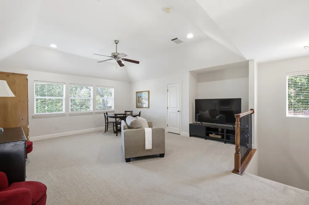 710 Knott Court Euless, TX 76039