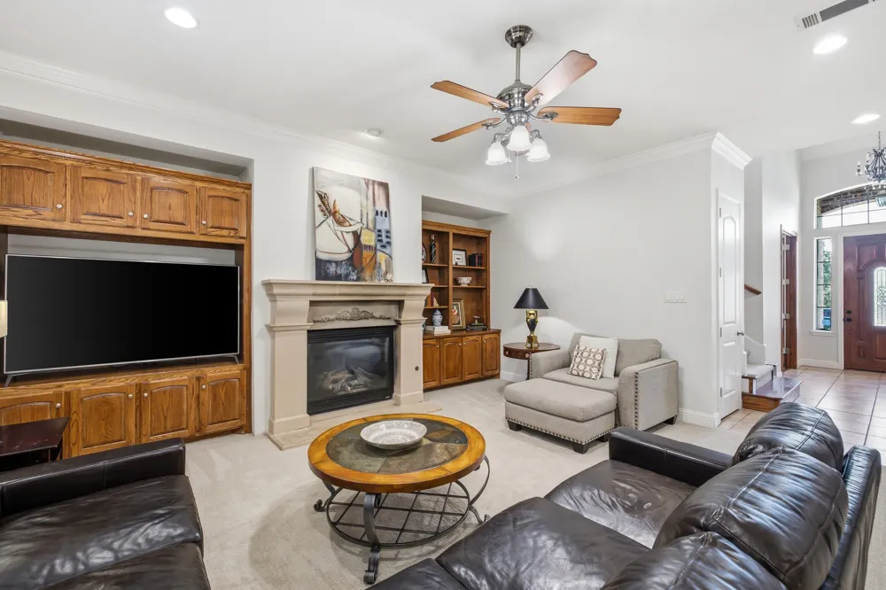 710 Knott Court Euless, TX 76039