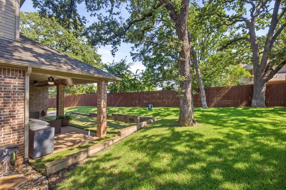 710 Knott Court Euless, TX 76039