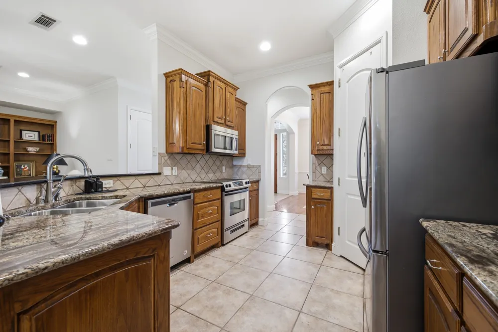 710 Knott Court Euless, TX 76039