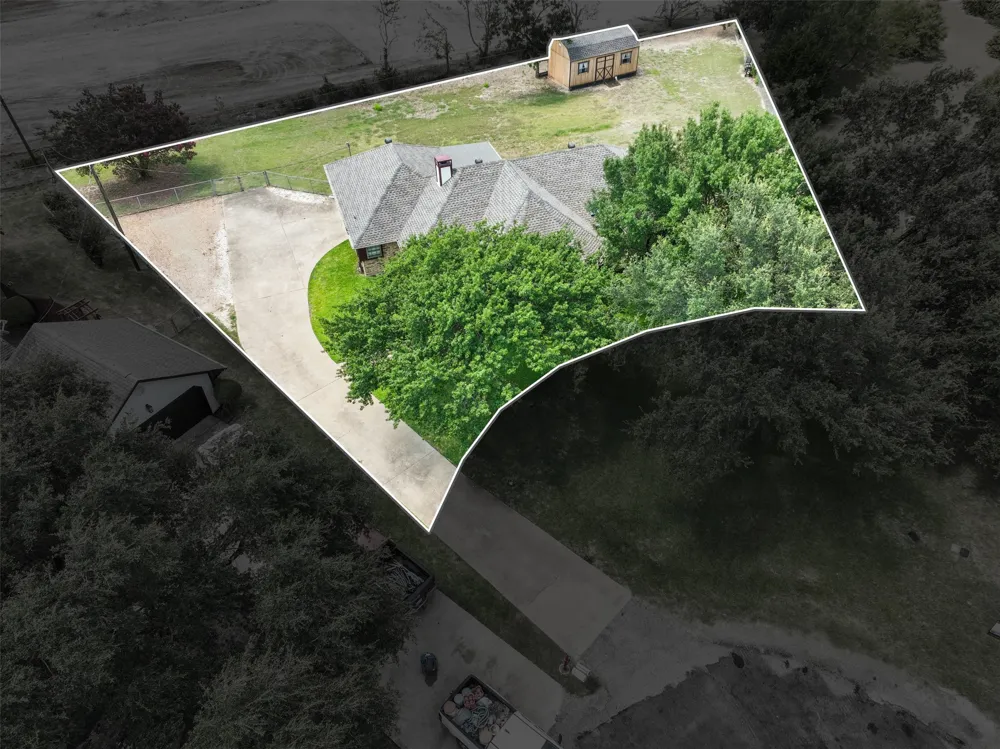 740 Squire Place Red Oak, TX 75154