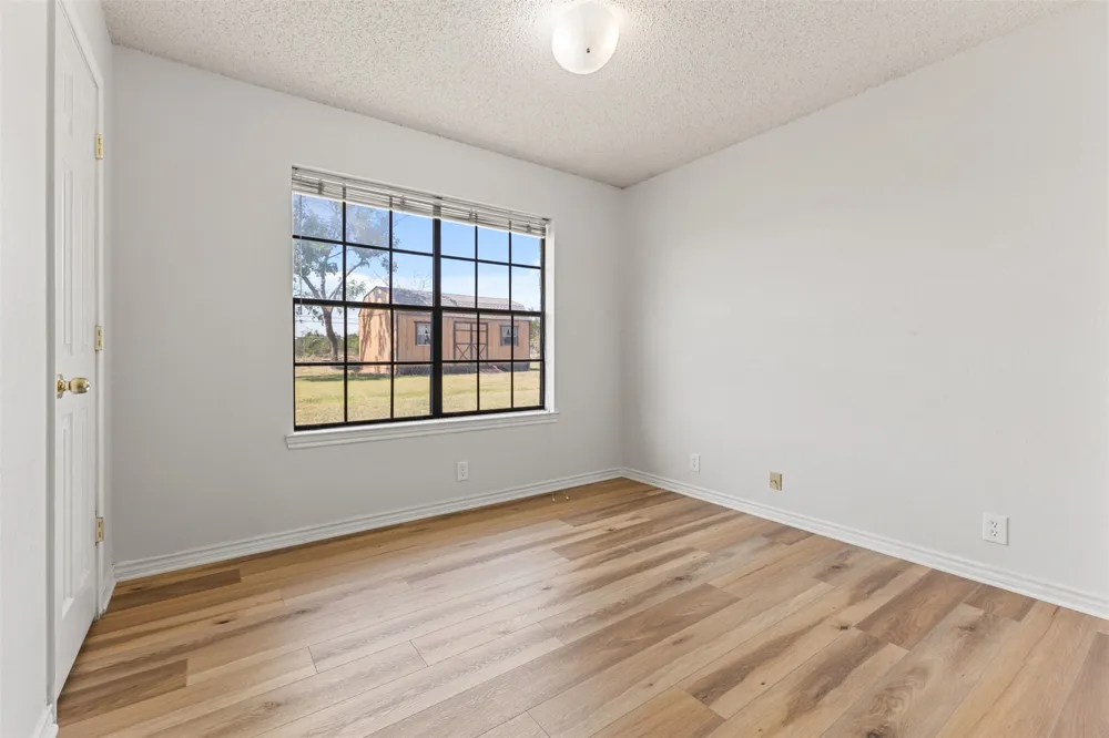 740 Squire Place Red Oak, TX 75154