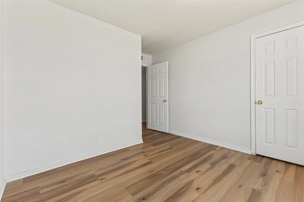 740 Squire Place Red Oak, TX 75154