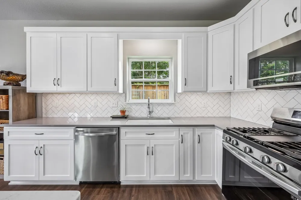 116 E Bexar Street Mabank, TX 75147