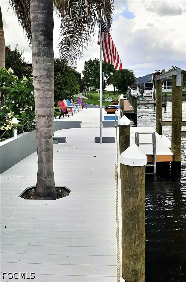 SE 19th Place Cape Coral, FL 33904