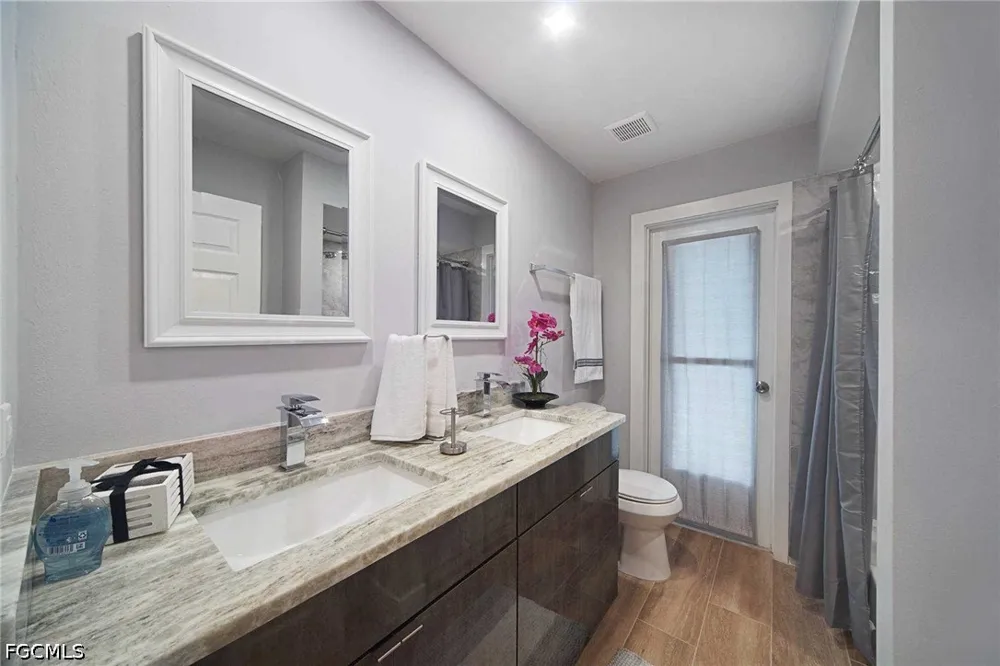 SE 19th Place Cape Coral, FL 33904