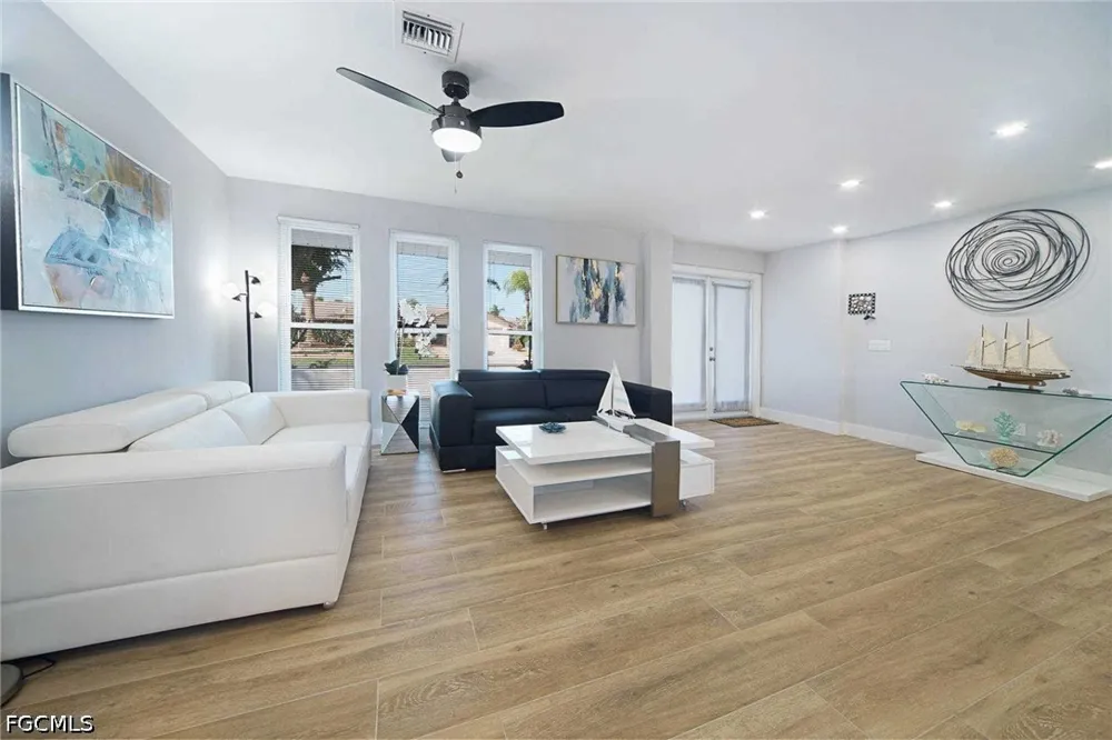 SE 19th Place Cape Coral, FL 33904