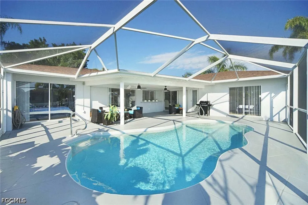 SE 19th Place Cape Coral, FL 33904