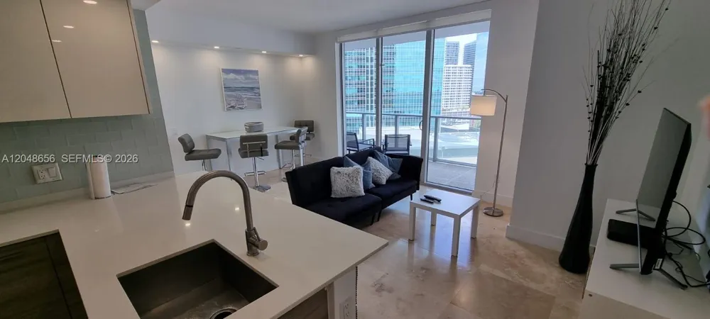 1300 Brickell Bay Dr #1701 Miami, FL 33131