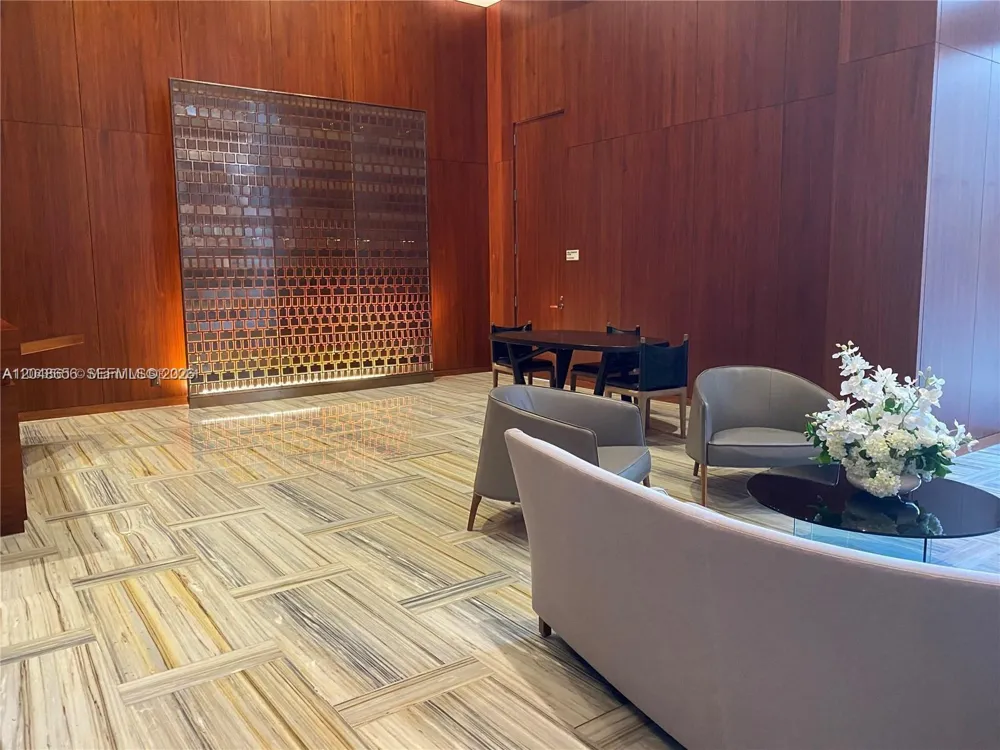 1300 Brickell Bay Dr #1701 Miami, FL 33131
