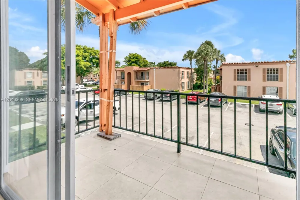 7201 Miami Lakes Dr #B14 Miami Lakes, FL 33014