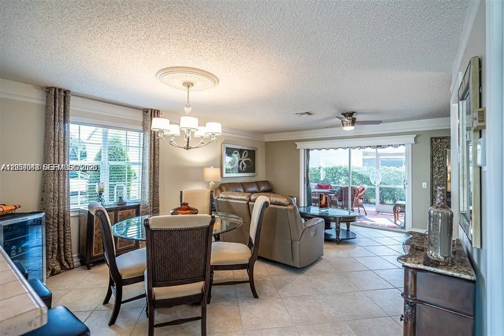 221 Waterside Dr #221 Hypoluxo, FL 33462