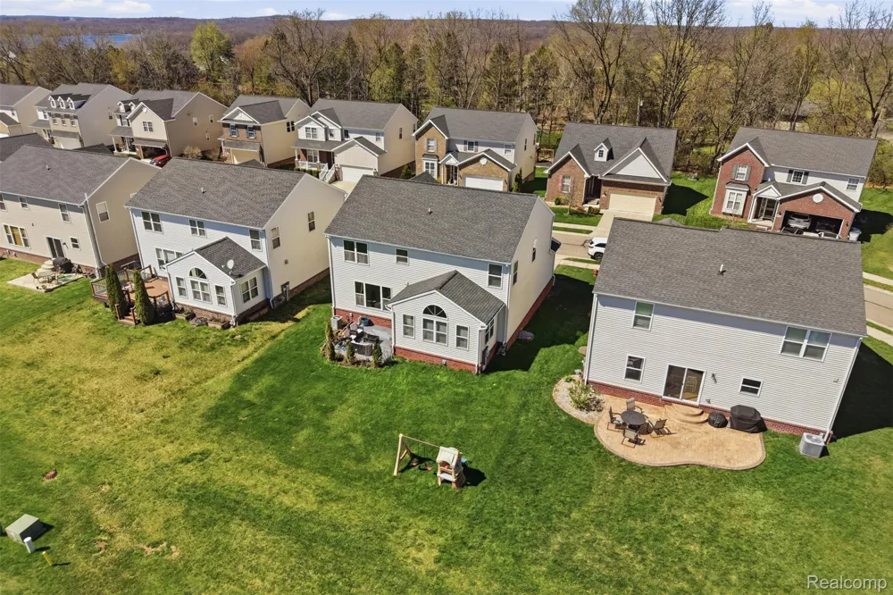 59625 Twin Pines Drive Lyon Charter Township, MI 48165
