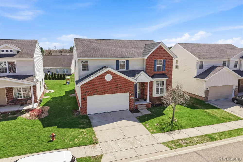 59625 Twin Pines Drive Lyon Charter Township, MI 48165