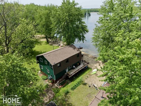 2032 Howard Point Drive