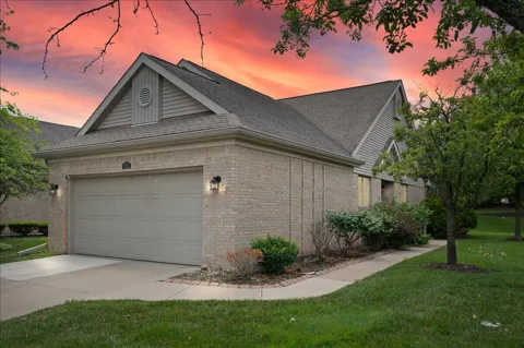 213 Edington Circle