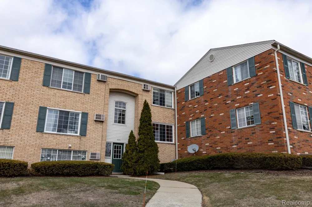495 Miller Avenue #Apt. 104 Rochester City, MI 48307