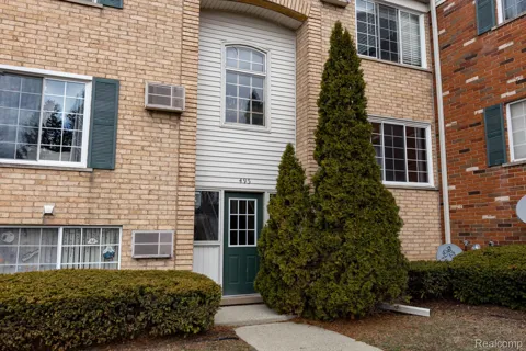 495 Miller Avenue #Apt. 104