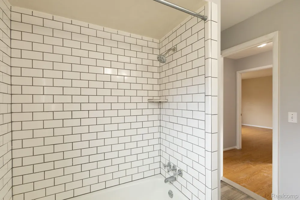 495 Miller Avenue #Apt. 104 Rochester City, MI 48307
