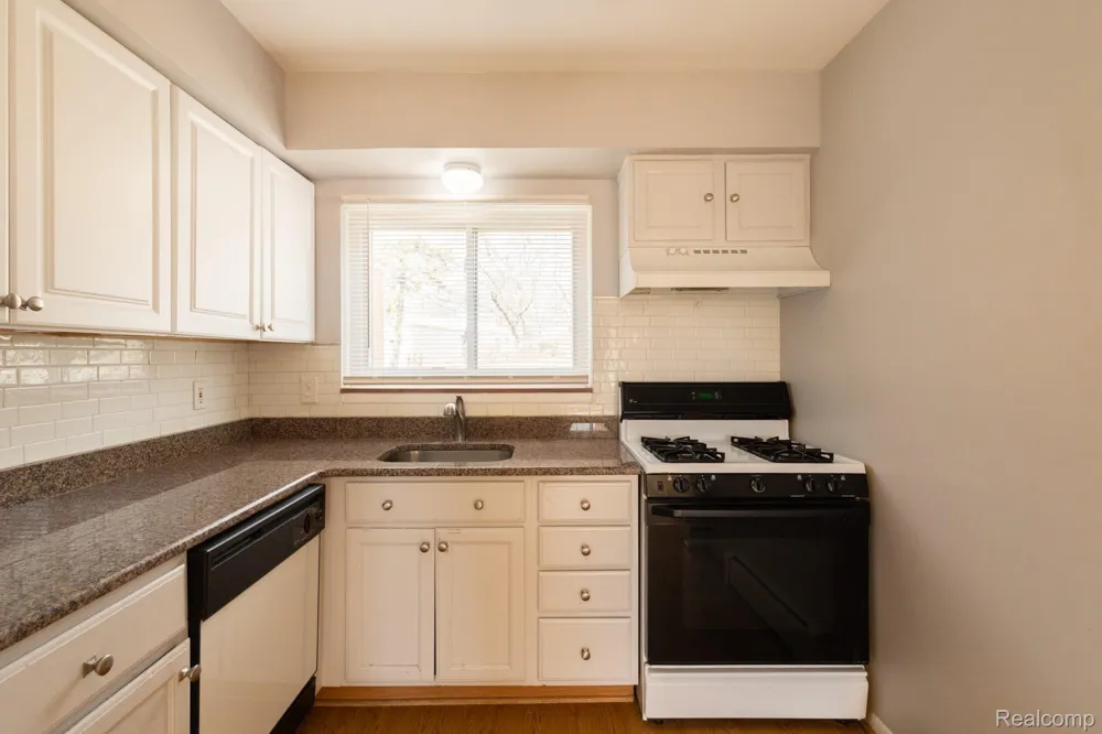 495 Miller Avenue #Apt. 104 Rochester City, MI 48307