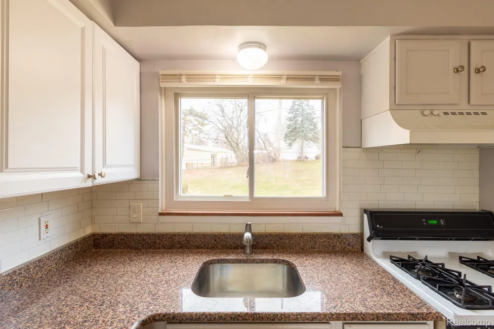 495 Miller Avenue #Apt. 104 Rochester City, MI 48307
