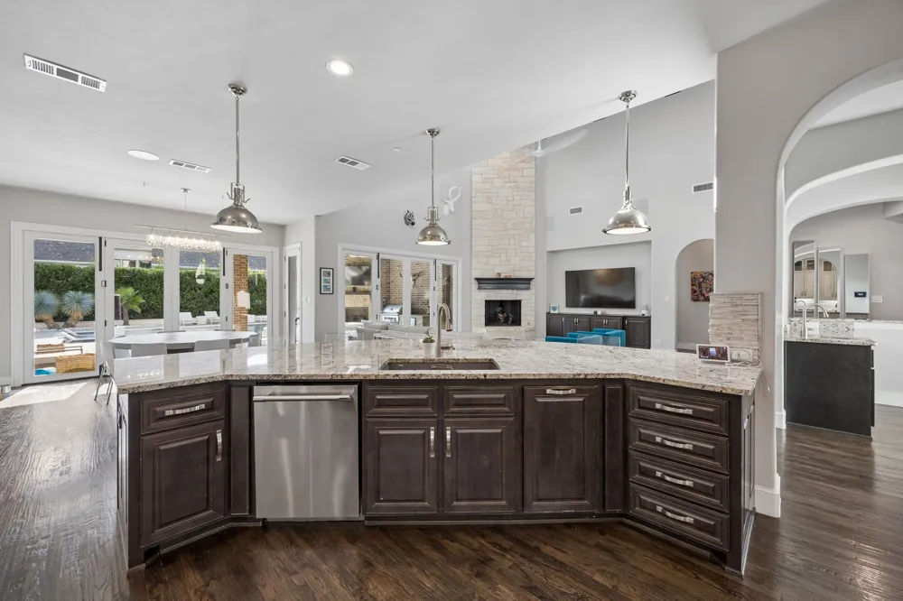 1008 Lexington Terrace Southlake, TX 76092
