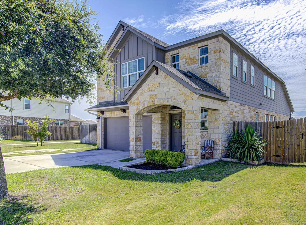 3813 Birdwatch Loop Pflugerville, TX 78660