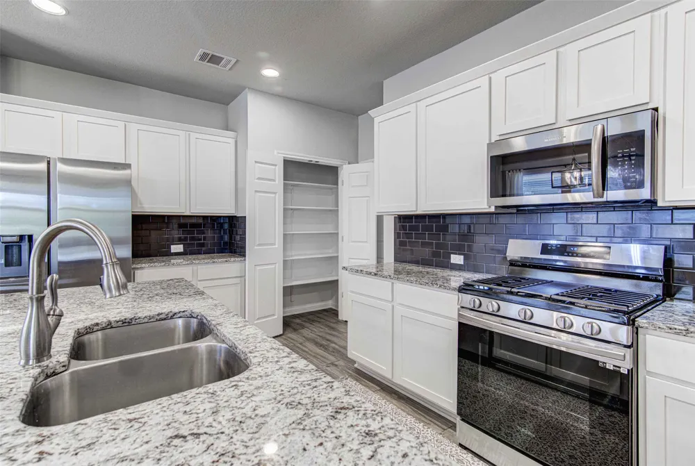3813 Birdwatch Loop Pflugerville, TX 78660