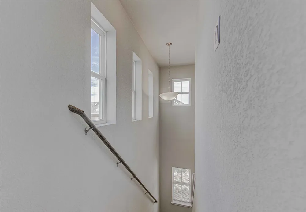 3813 Birdwatch Loop Pflugerville, TX 78660