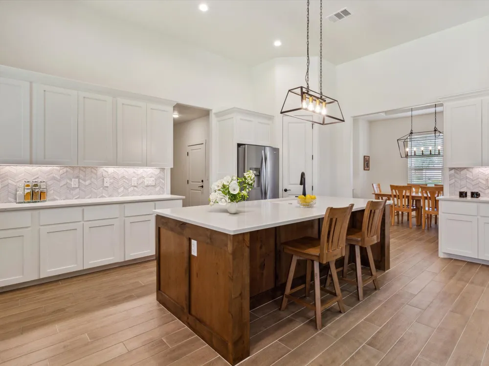 8425 Anna's Spring Drive Salado, TX 76571