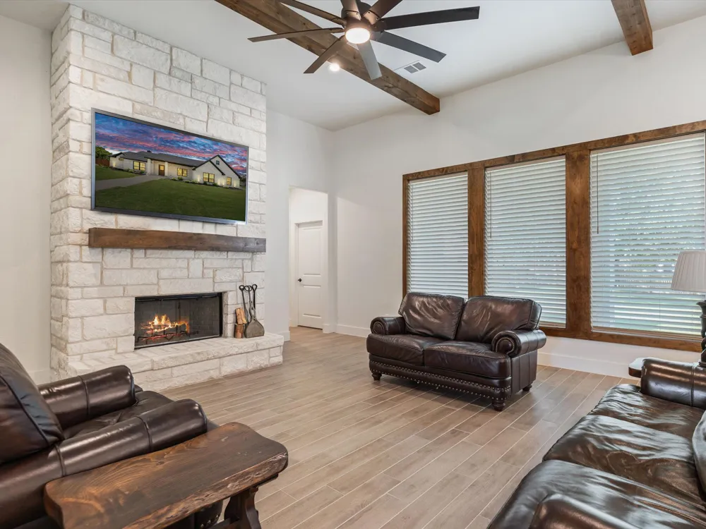 8425 Anna's Spring Drive Salado, TX 76571