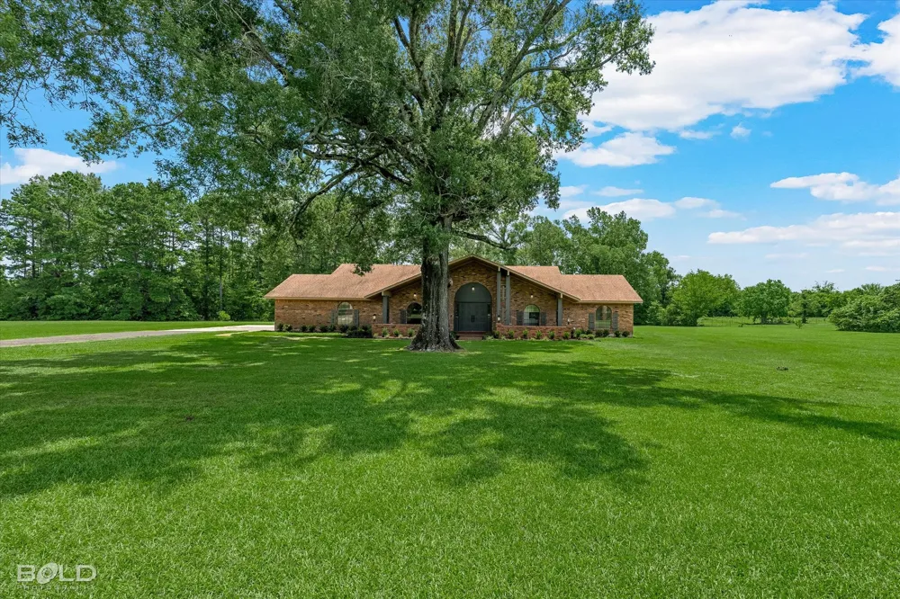 13695 Four Forks Road Keithville, LA 71047