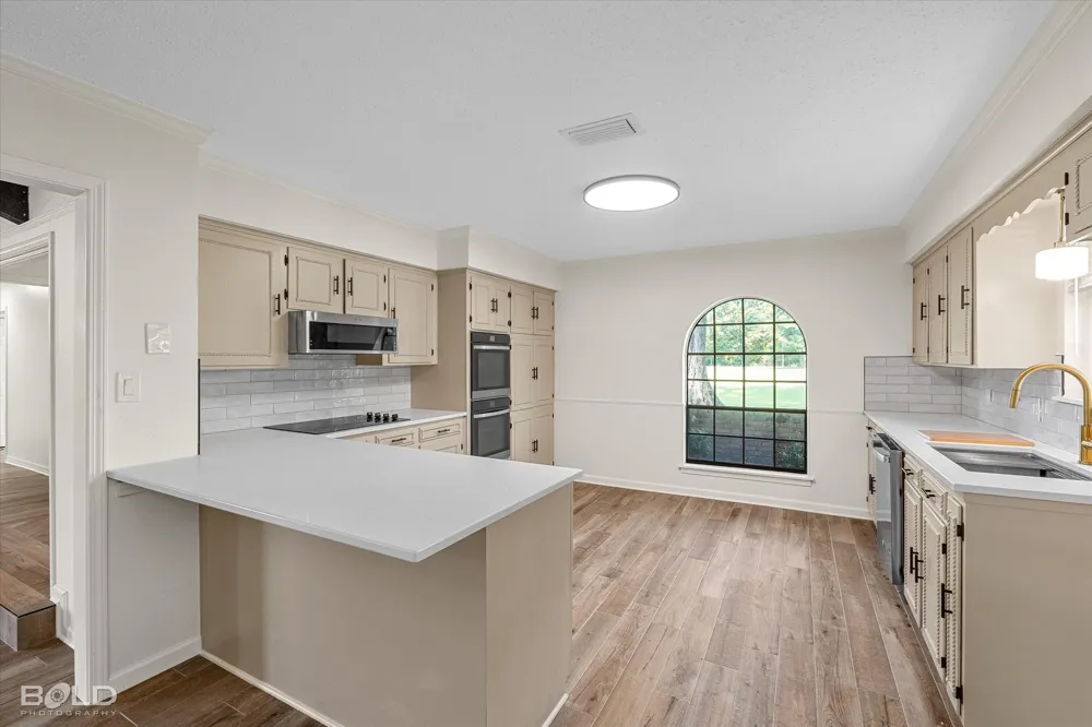 13695 Four Forks Road Keithville, LA 71047