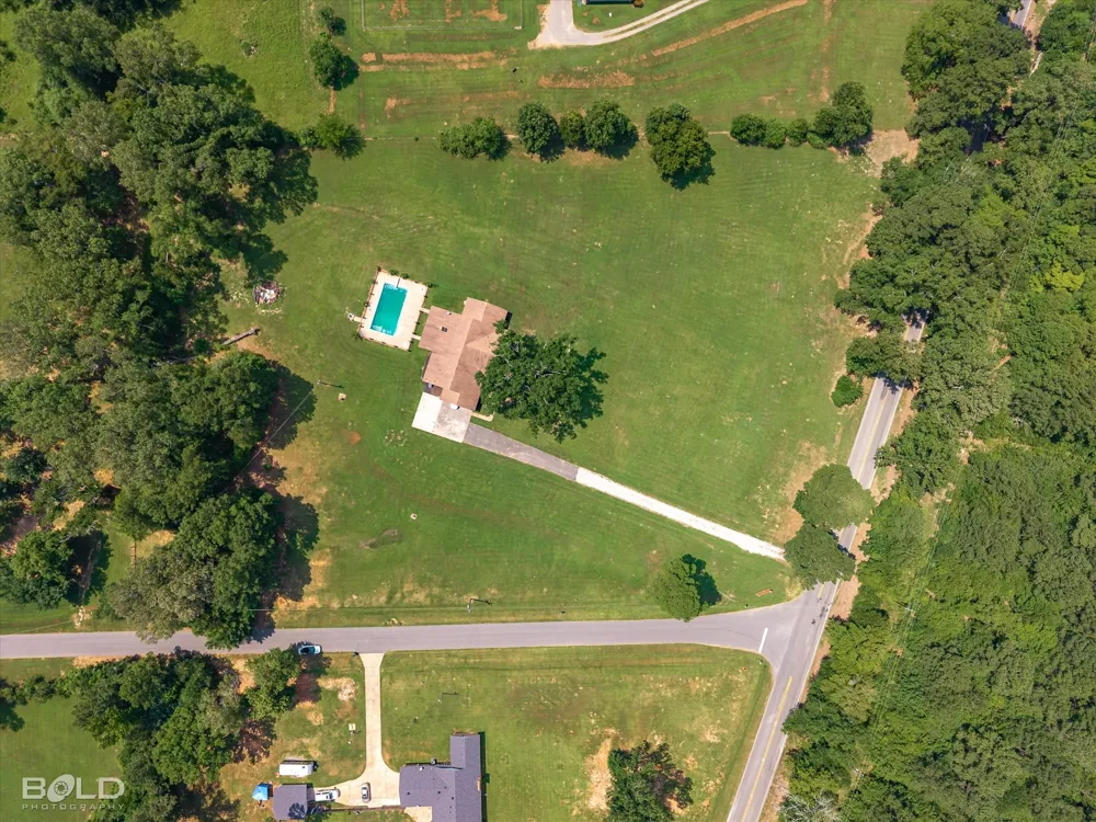 13695 Four Forks Road Keithville, LA 71047