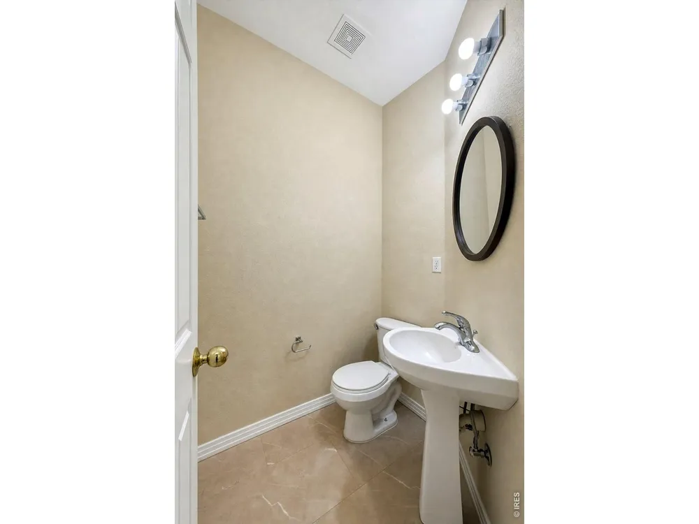 3963 Da Vinci Drive Longmont, CO 80503